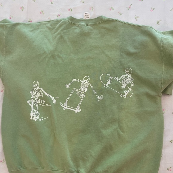 Urban outfitters green oversized hoodie crewneck skeleton - Picture 5 of 5